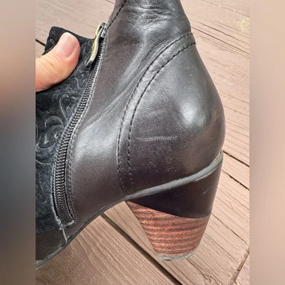 Spring Step L’Artiste Black Ankle Boots leather and embossed suede - Picture 4 of 11